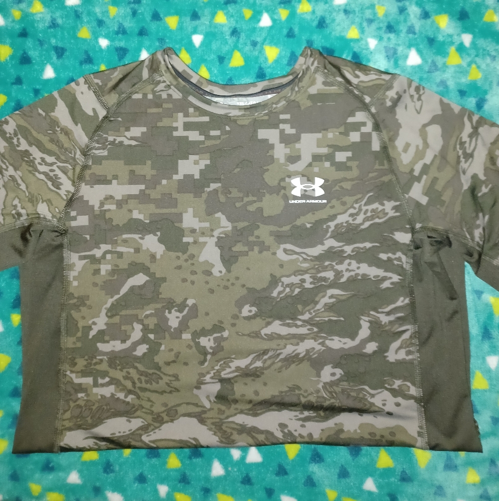 Under Armour tee shirt